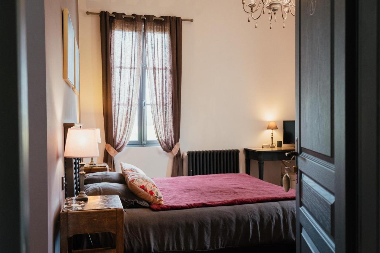 Villa 2 Pas Sages La Roche-Chalais Экстерьер фото